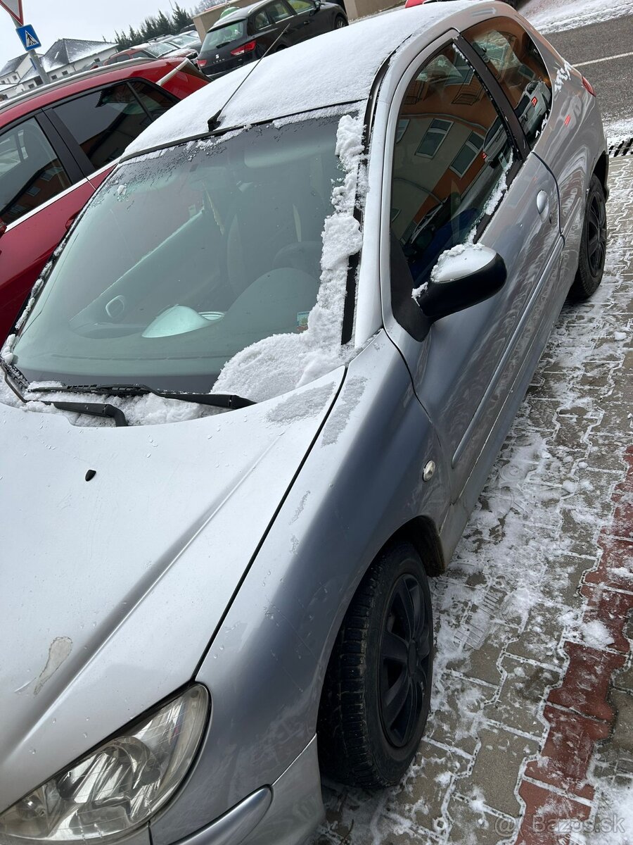 Predám Peugeot 206 - 3