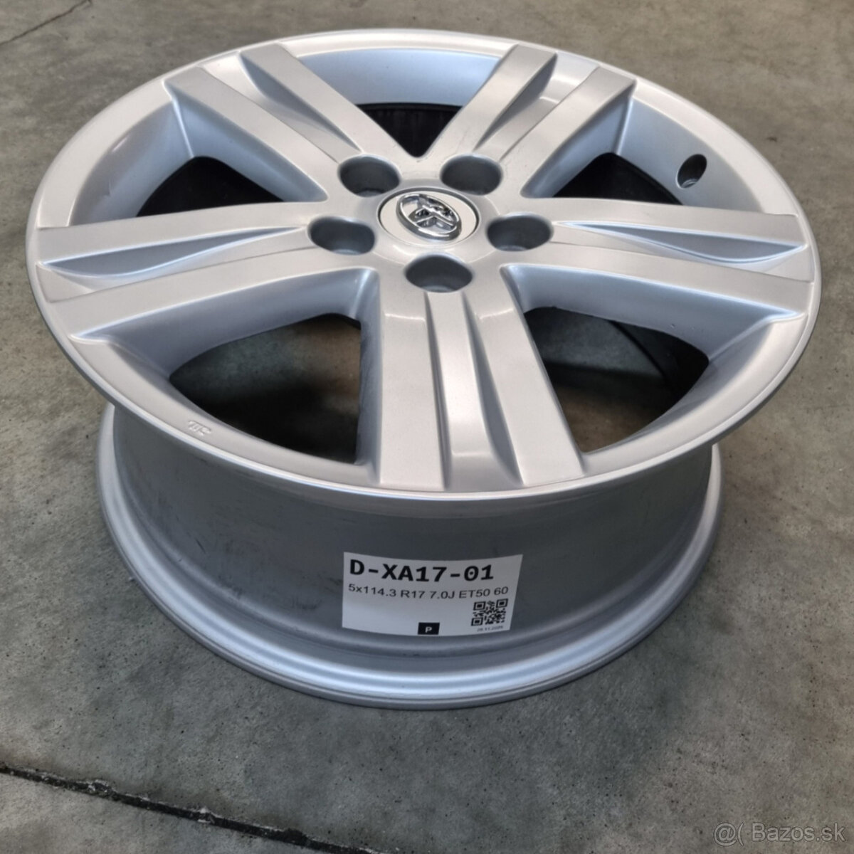 Hliníkové disky 5x114,3 R17 7J ET50 - 3