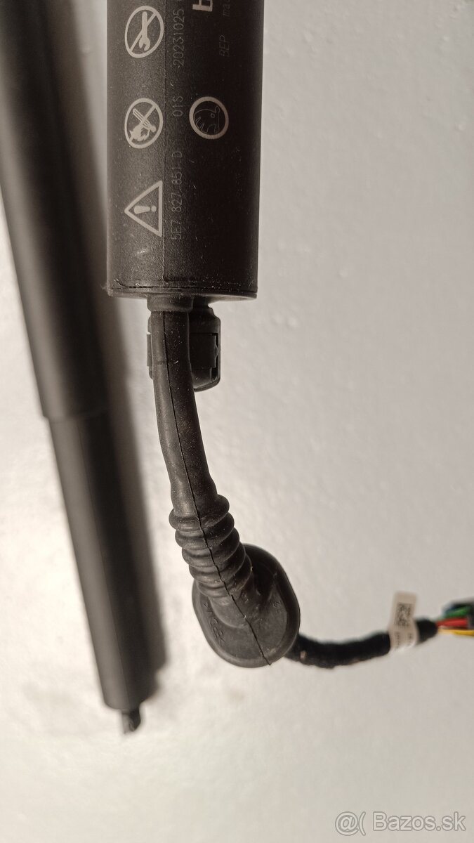 Vzpery kufra 5E7827851D škoda Octavia - 3