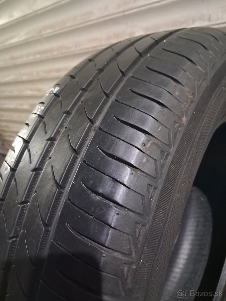 Toyo letné 185/65/R15 - 3