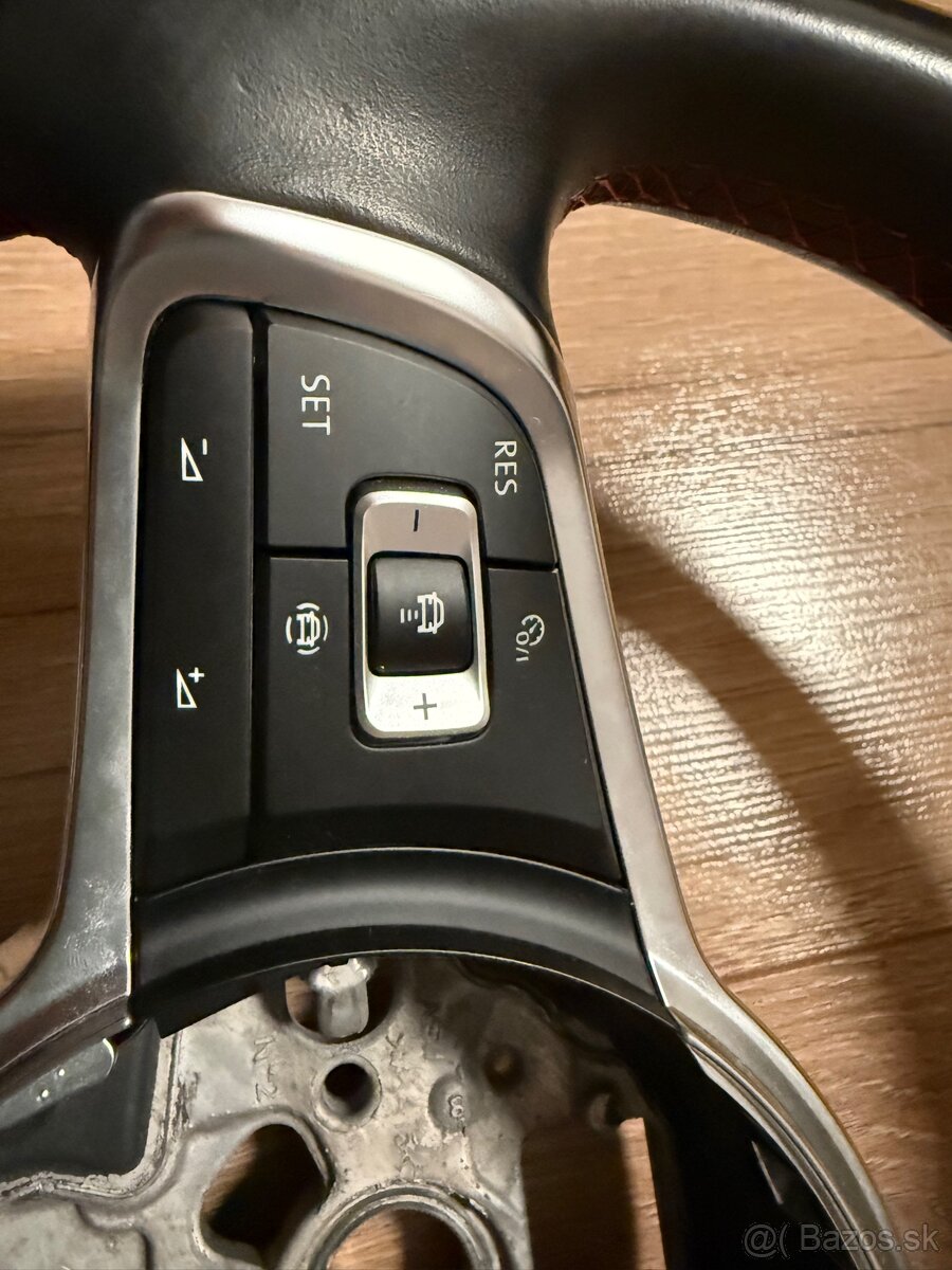 Golf 7 Volant GTI / R DSG - 3
