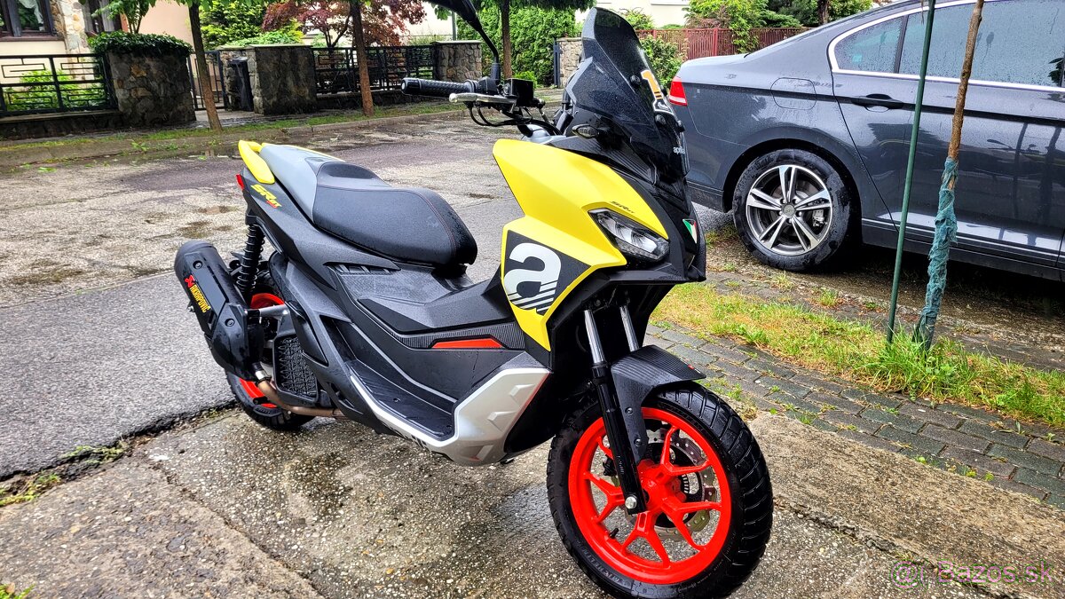Aprilia SR GT 200 - 3