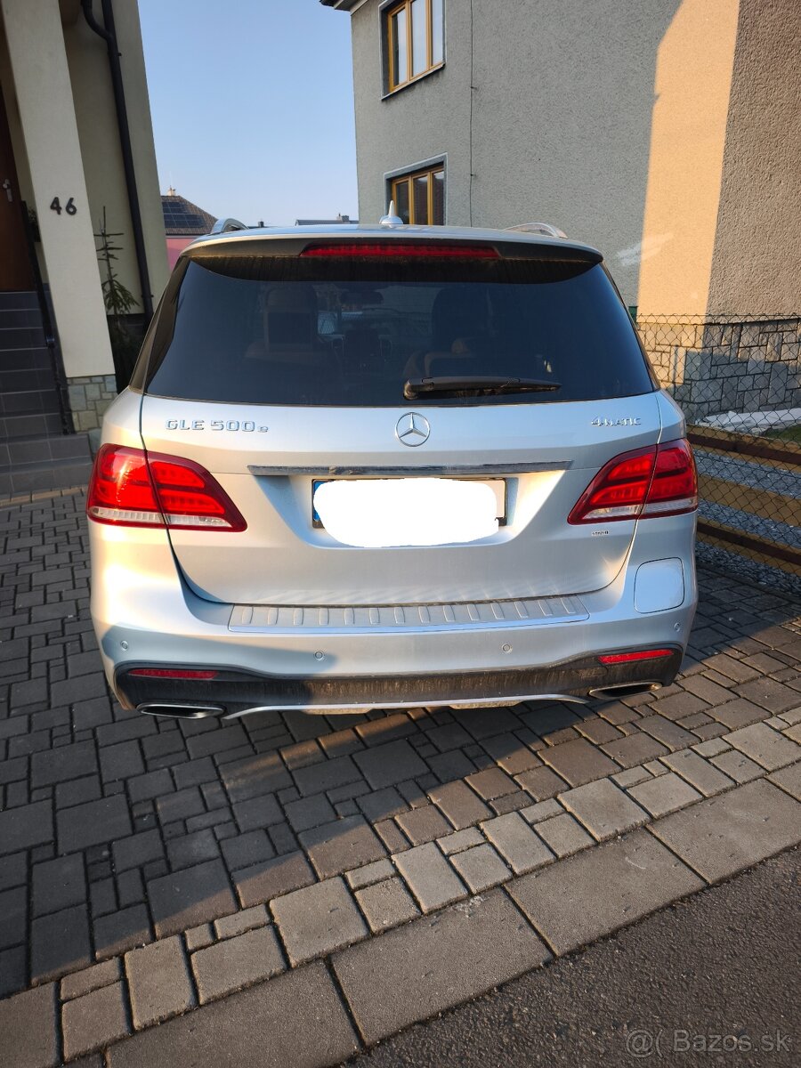 Mercedes Benz GLE 500 e - 3