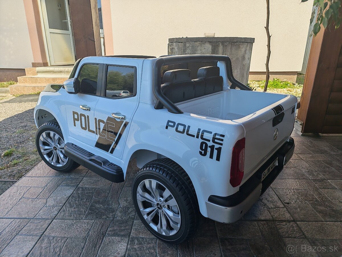 Autičko Mercedes Pickup X - 3