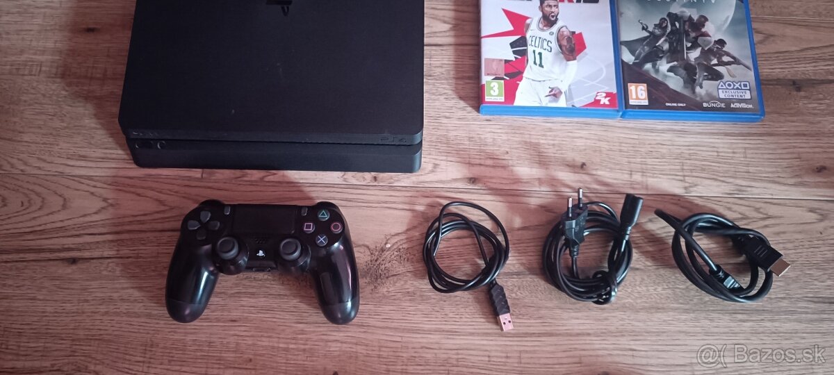 Ps4 slim s hrami - 3