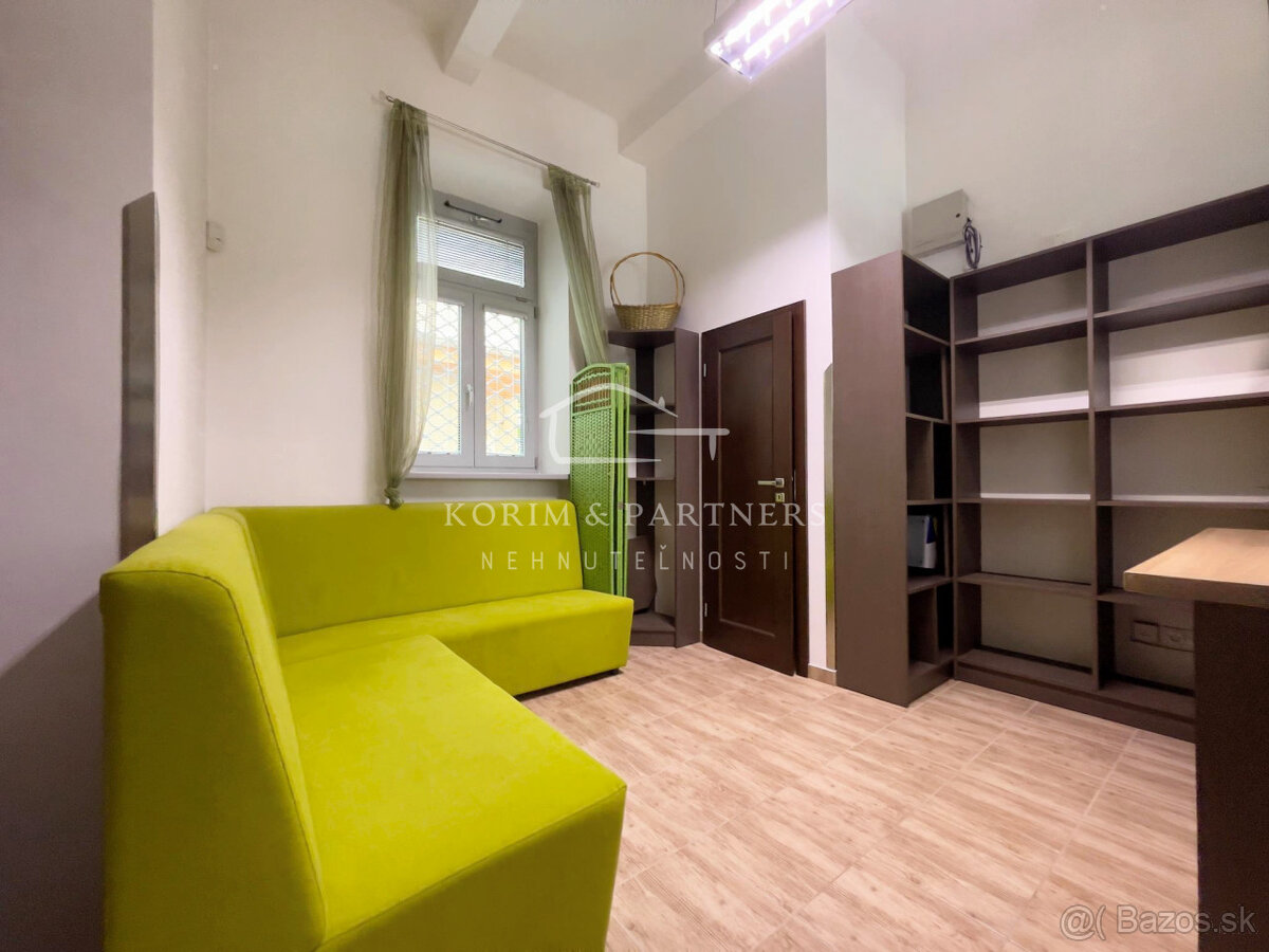 Prenájom, 40 m² priestoru v centre Nových Zámkov - 3