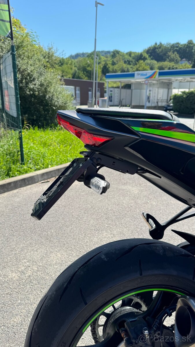 Kawasaki Ninja ZX10R - 3