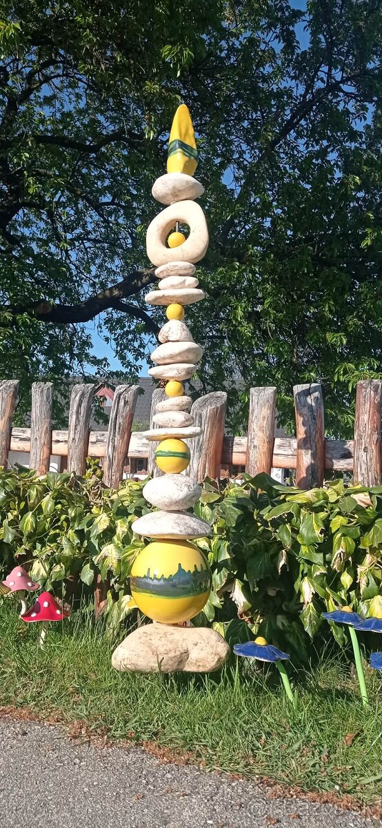Garden Totem - handmade - 3