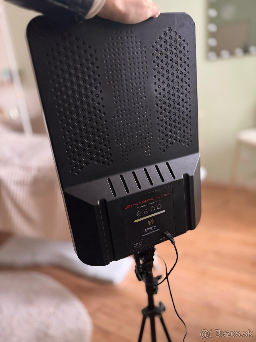 Štúdiový LED Panel + Statív - 3