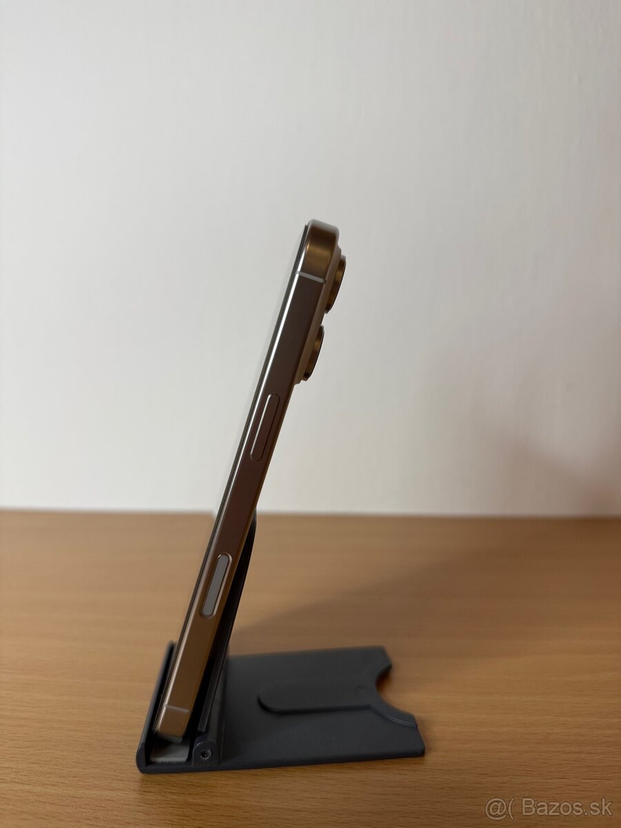 iPhone 16 Pro, 128 GB. - 3