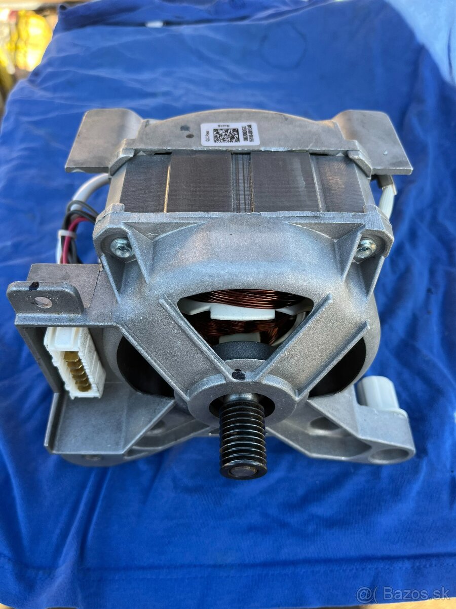 Predám ND z práčky Whirpool AWE 66610 - 3