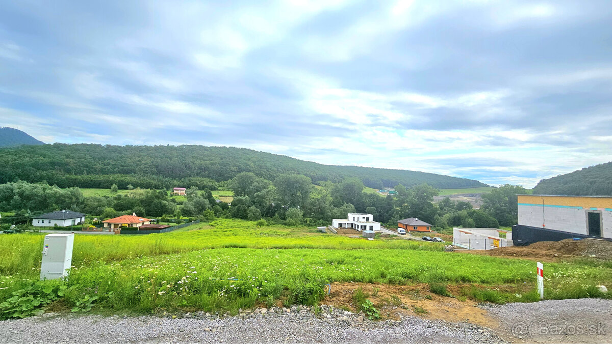 Stavebný pozemok s IS v novej lokalite – Kanaš (1063 m²) - 3