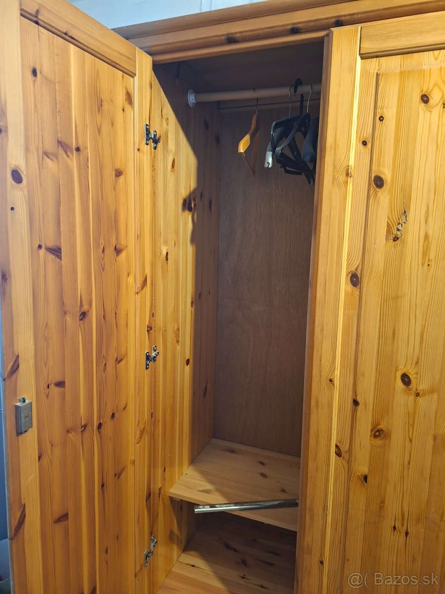 Drevená skriňa - 3