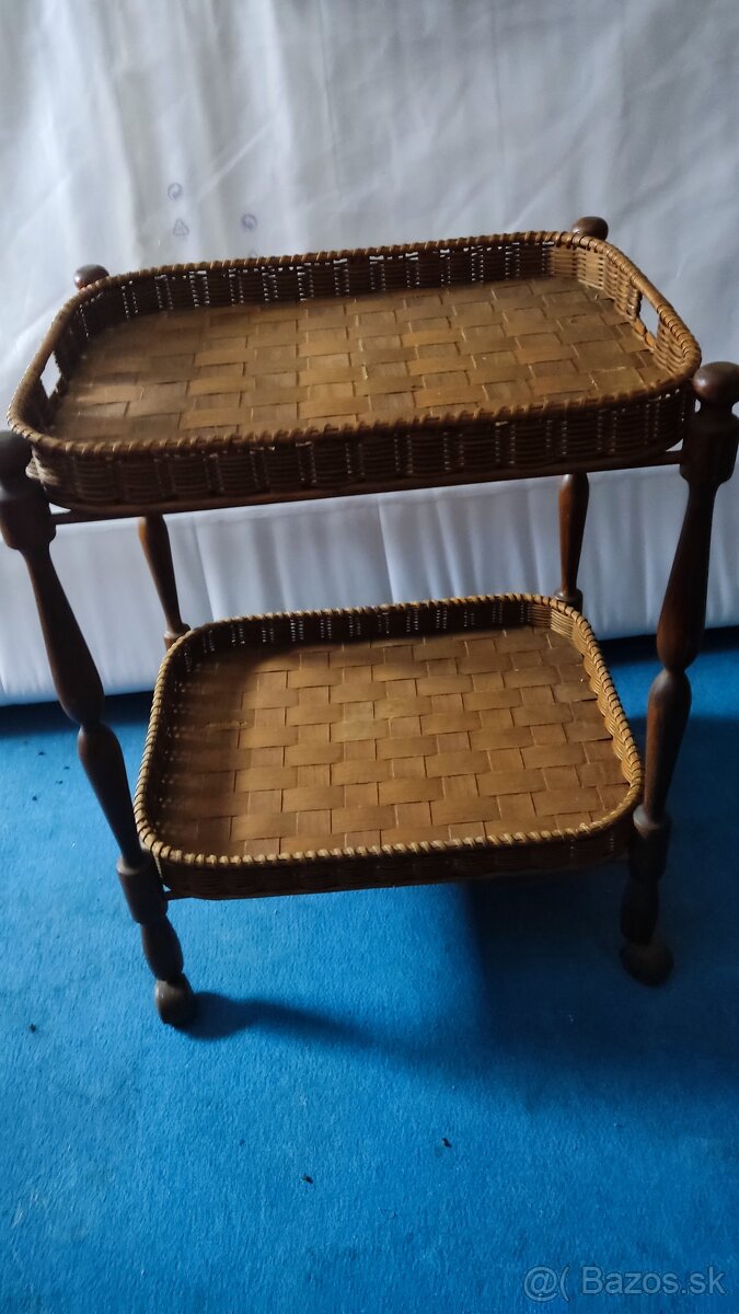 Servirovaci stolík - 3