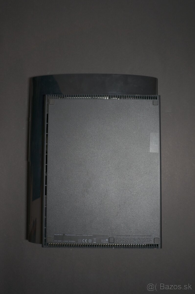 Sony PlayStation 3 Super Slim (CECH-4204C) - 500GB - 3