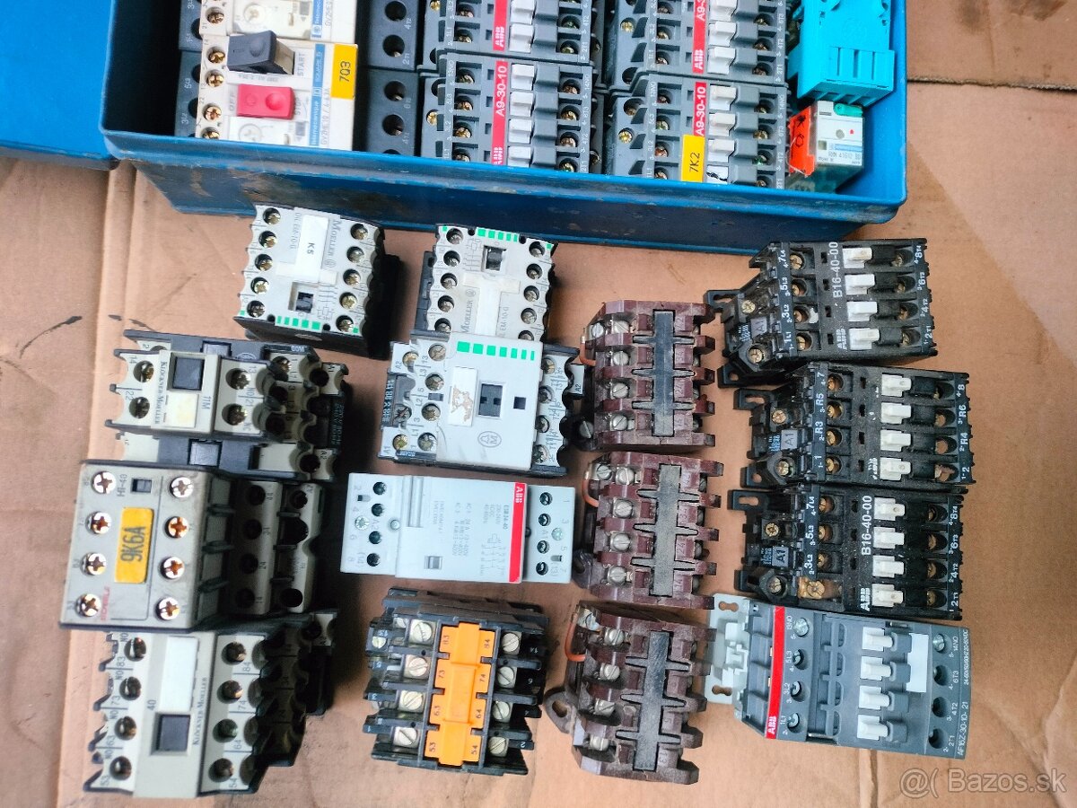 STYKAČ SIEMENS a ABB cena 4 euro - 3