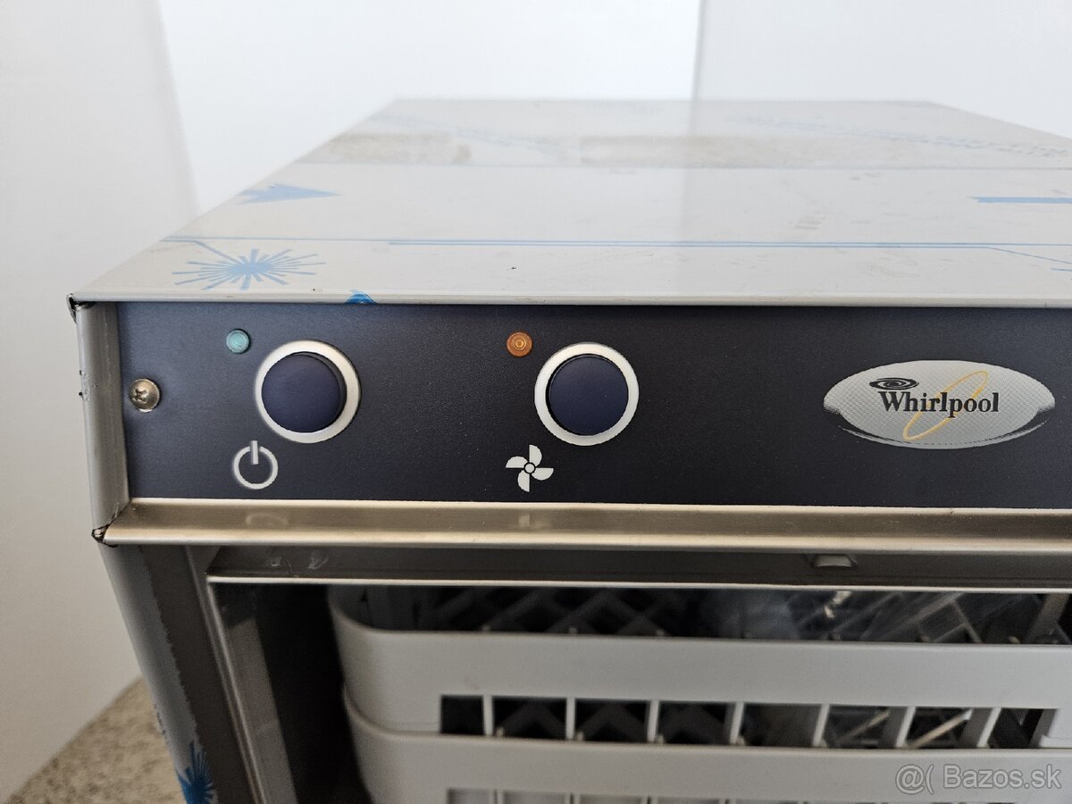 Profi umývačka skla Whirlpool - 3