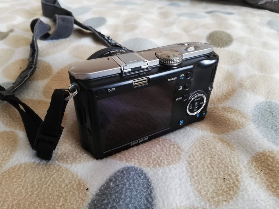 Samsung NX100 - 3