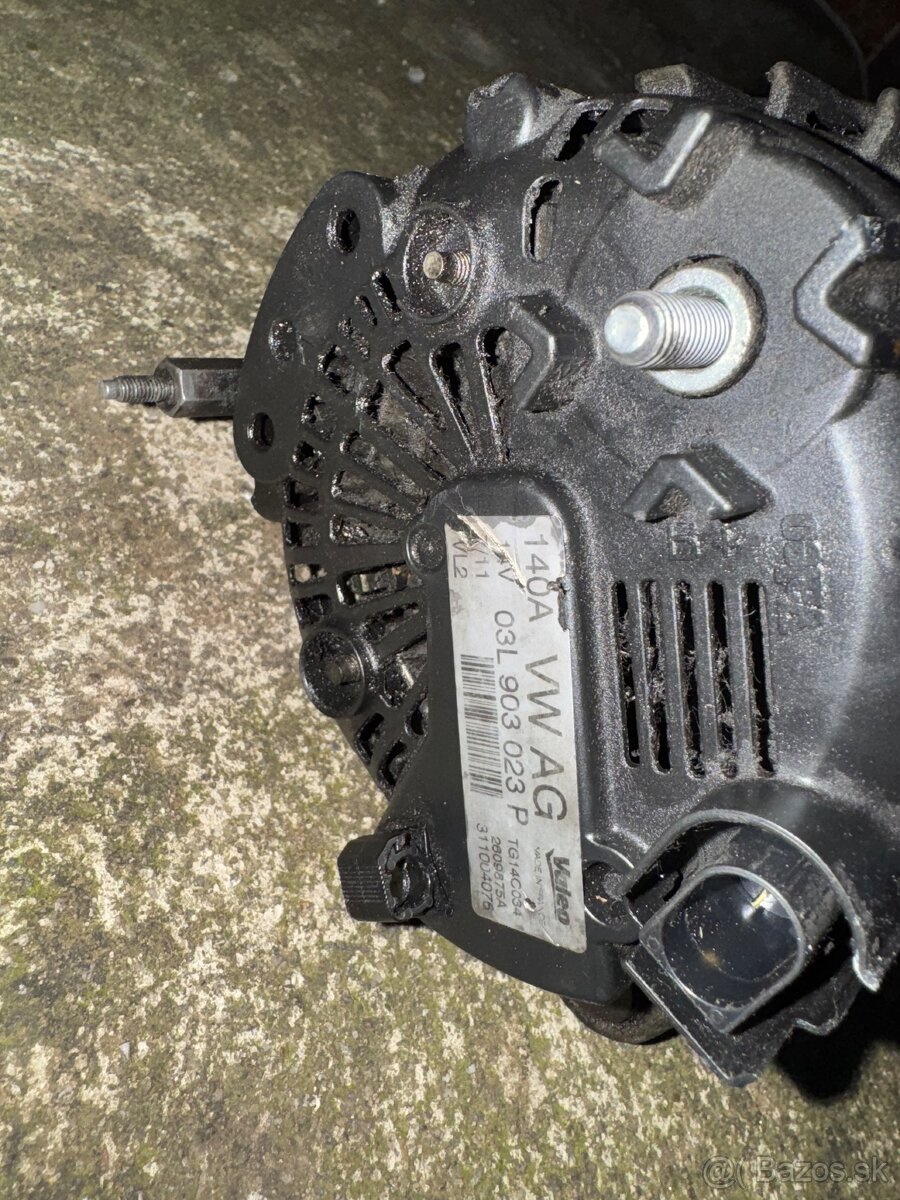 ALTERNÁTOR VALEO O3L 903 023 P - 3