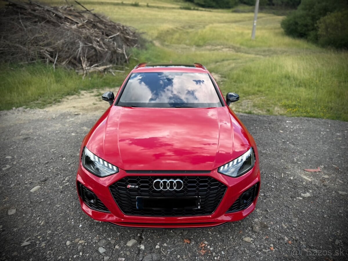 Audi RS4 COMPETITION MATRIX VIRTUAL Red/Black - 3