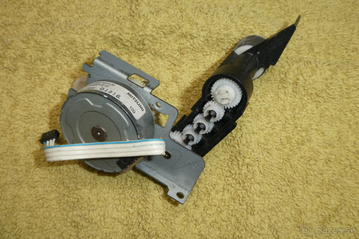 krokový motor Mitsumi M42SP-6TE - 3