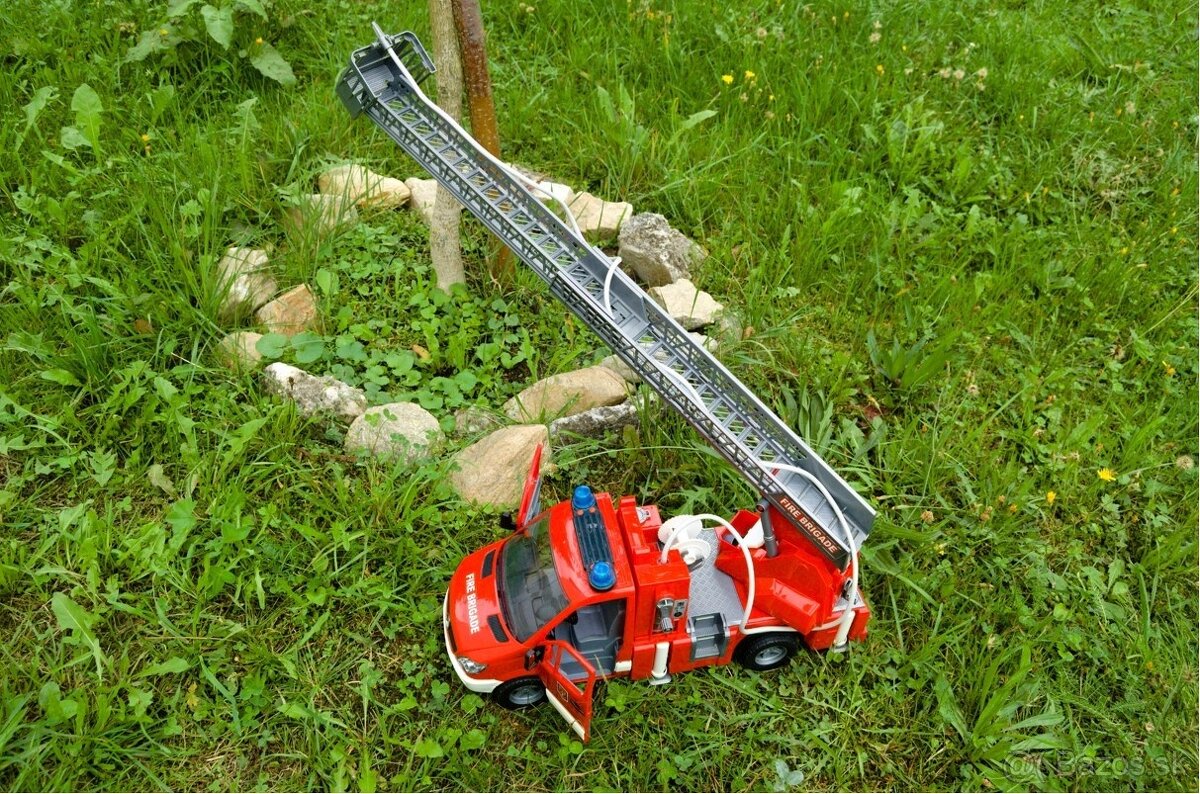 Hasičské auto BRUDER - 3