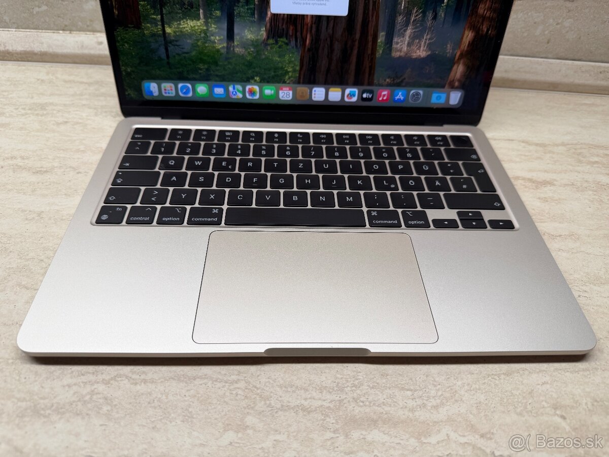 Apple MacBook Air 13,6", M3, 8GB, 512GB - 3