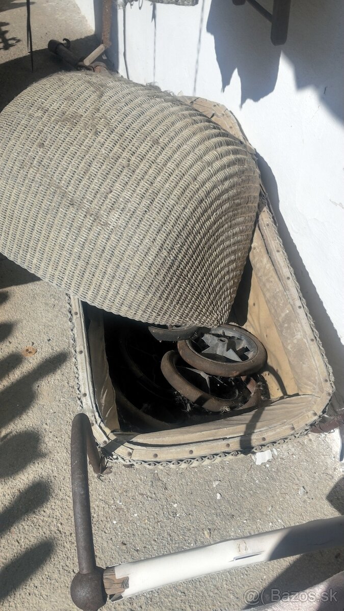 Predám starý kočík, kočár, kočárik - 3