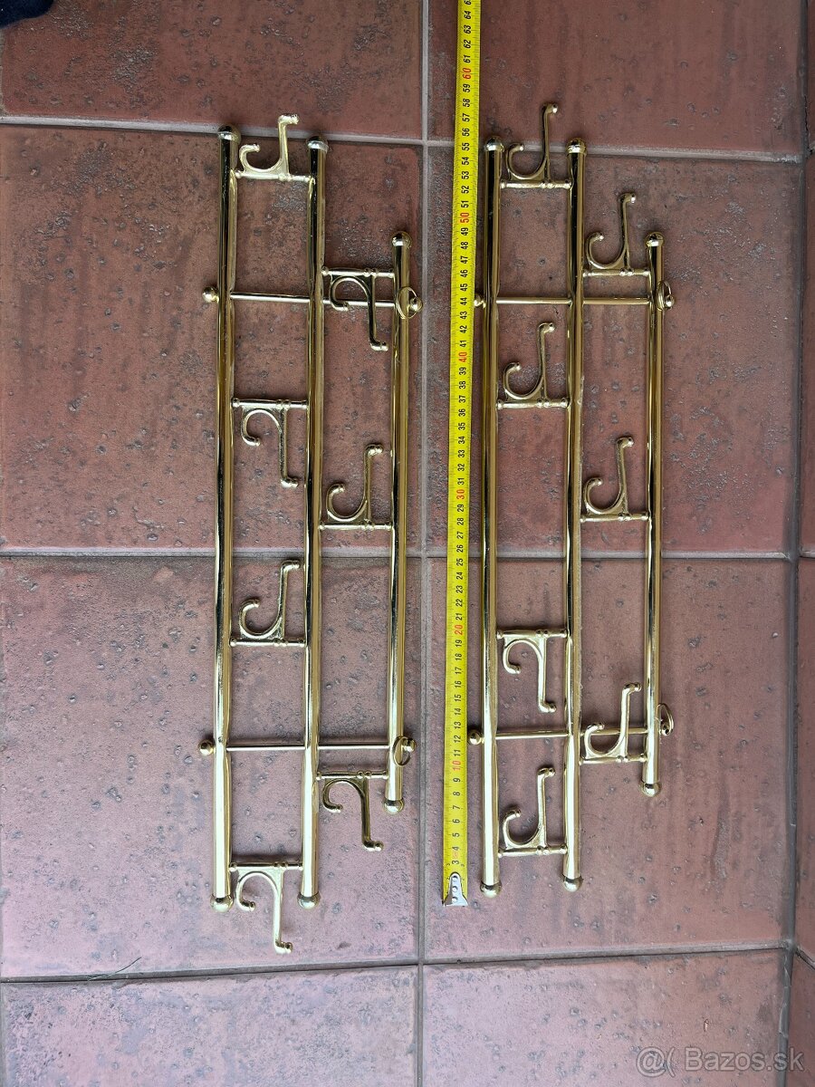 2 mosadzné vešiačiky - 3