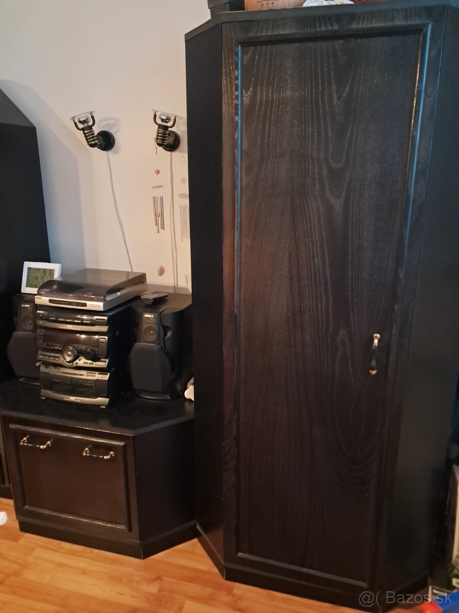 Darujem obývaciu stenu a sedačku - 3