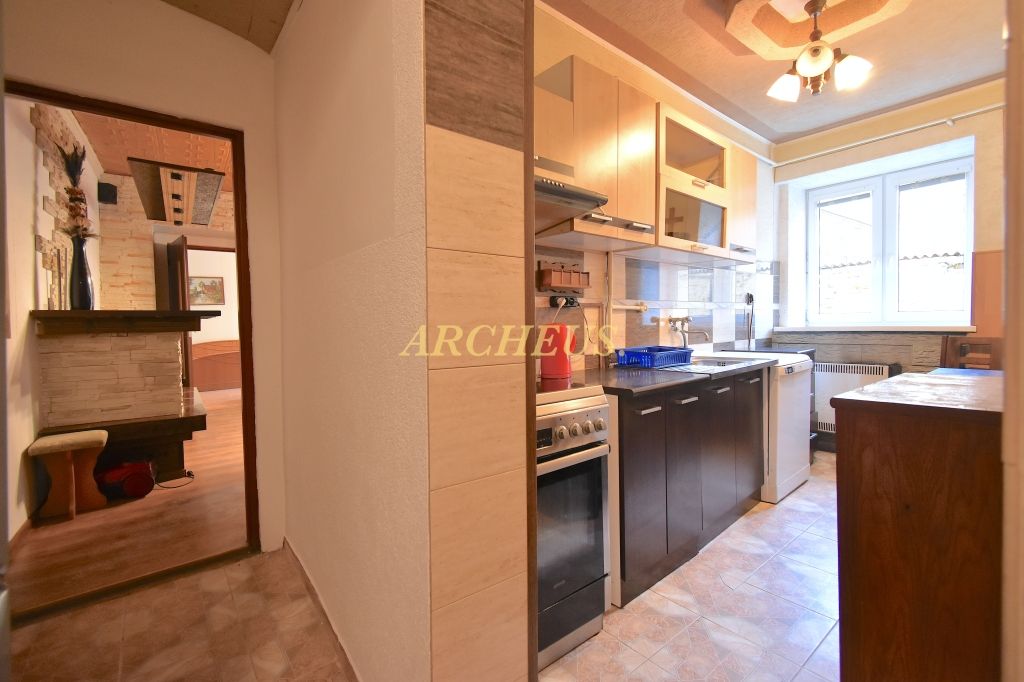 3D / EXKLUZÍVNE / 2 IZBOVÝ BYT V RODINNOM DOME, KEŽMAROK - 3