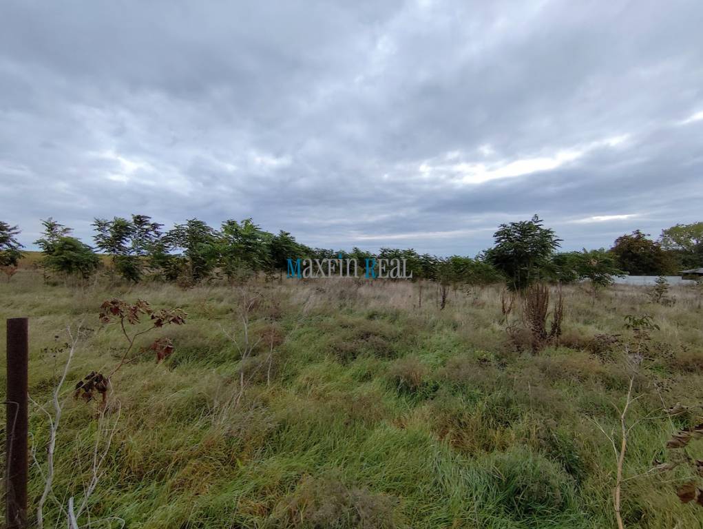 Veľký pozemok 5816m2 s RD - 3