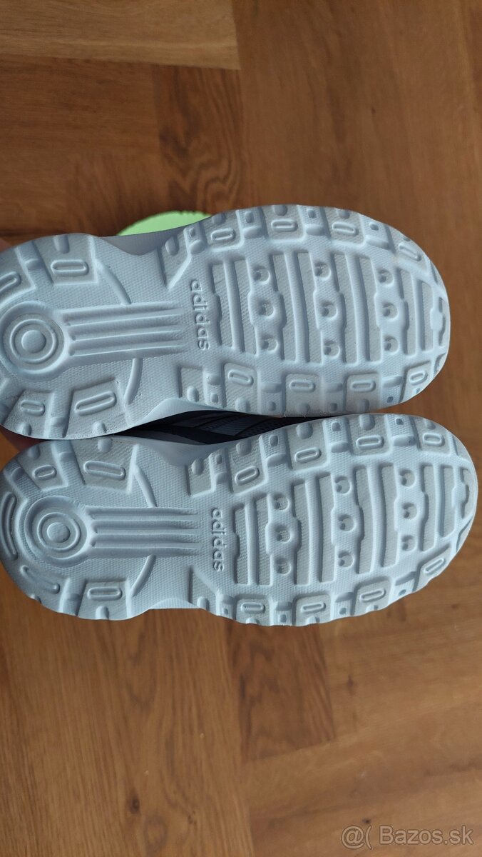Tenisky Adidas 25,145mm - 3