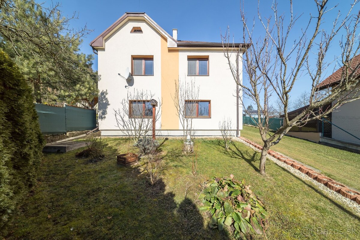 RD pod lesom, mestská časť Poľov - 3