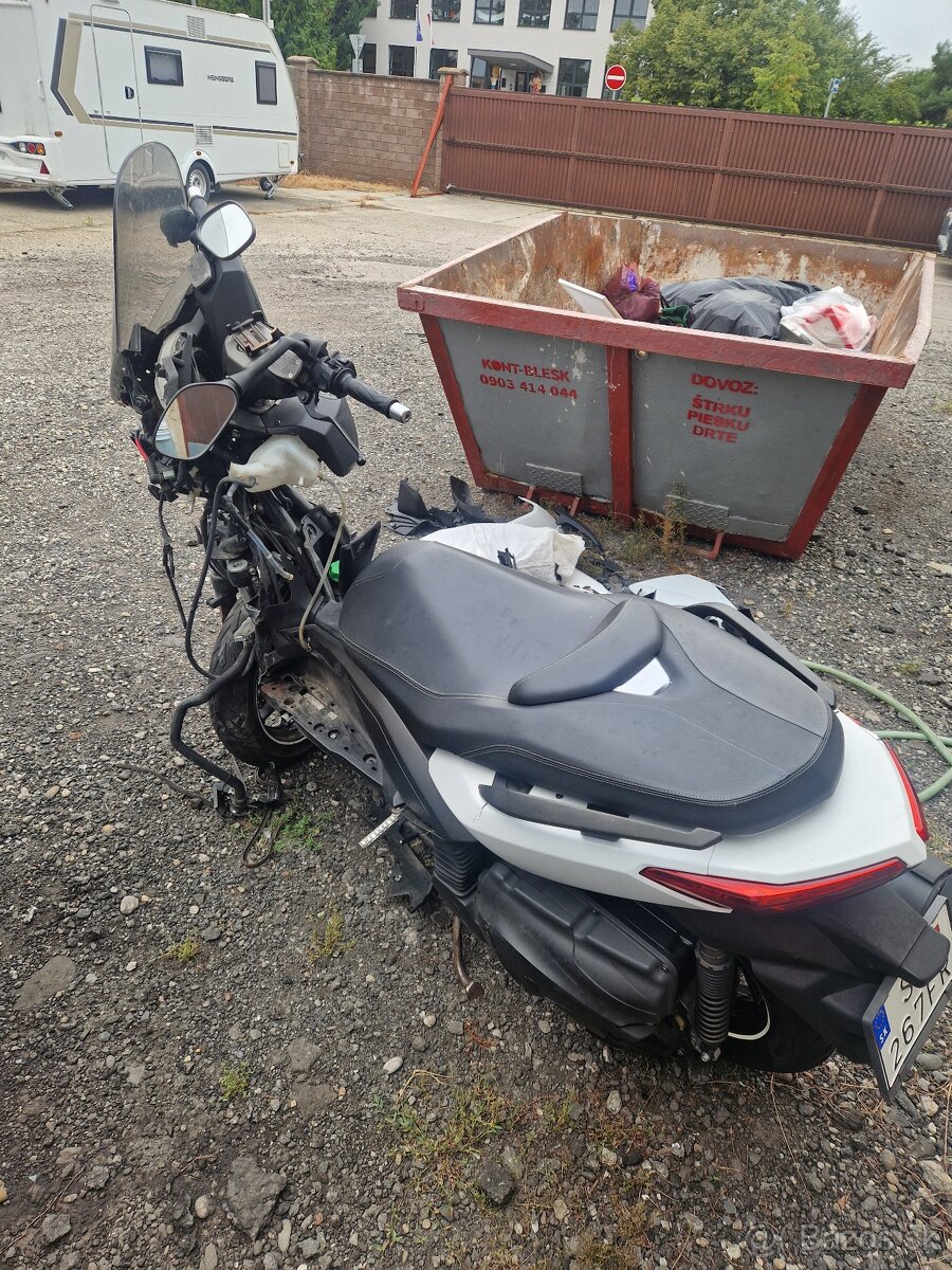 Yamaha x-max 400 - 3