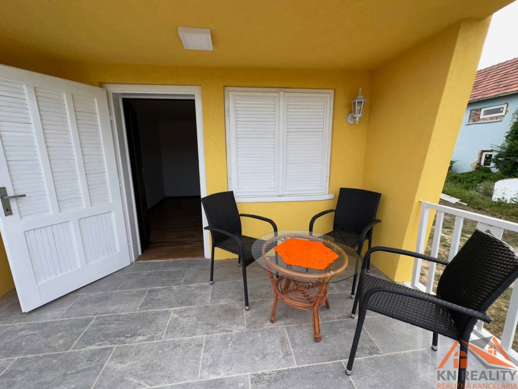 KRÁSNA LOKALITA KOMPLETNE ZREKONŠTRUOVANÁ CHATA NA PREDAJ - 3