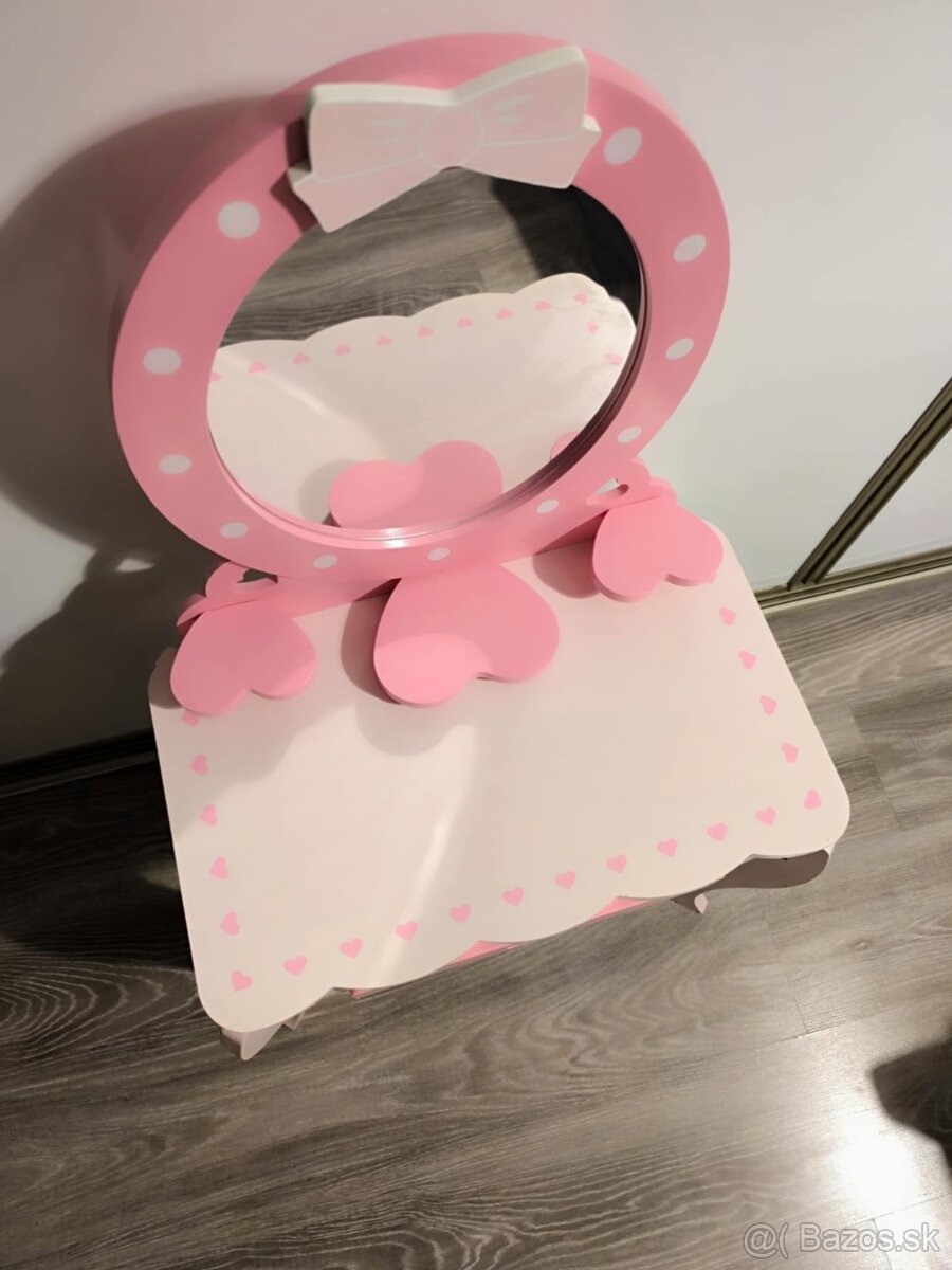 Detský kozmetický stolík,drevené malovatka zdarma k stoliku - 3