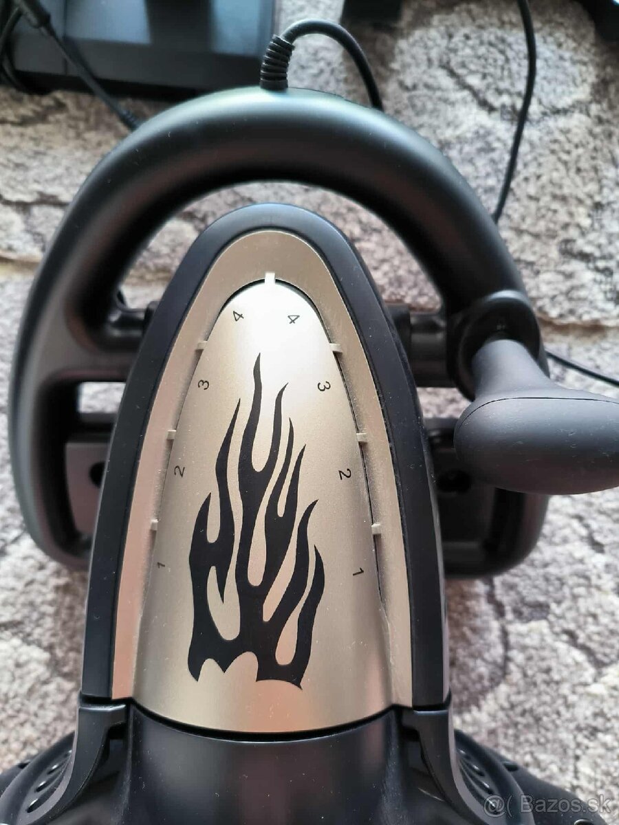 Volant s pedálmi pre herné konzoly PXN-V3 Pro - 3