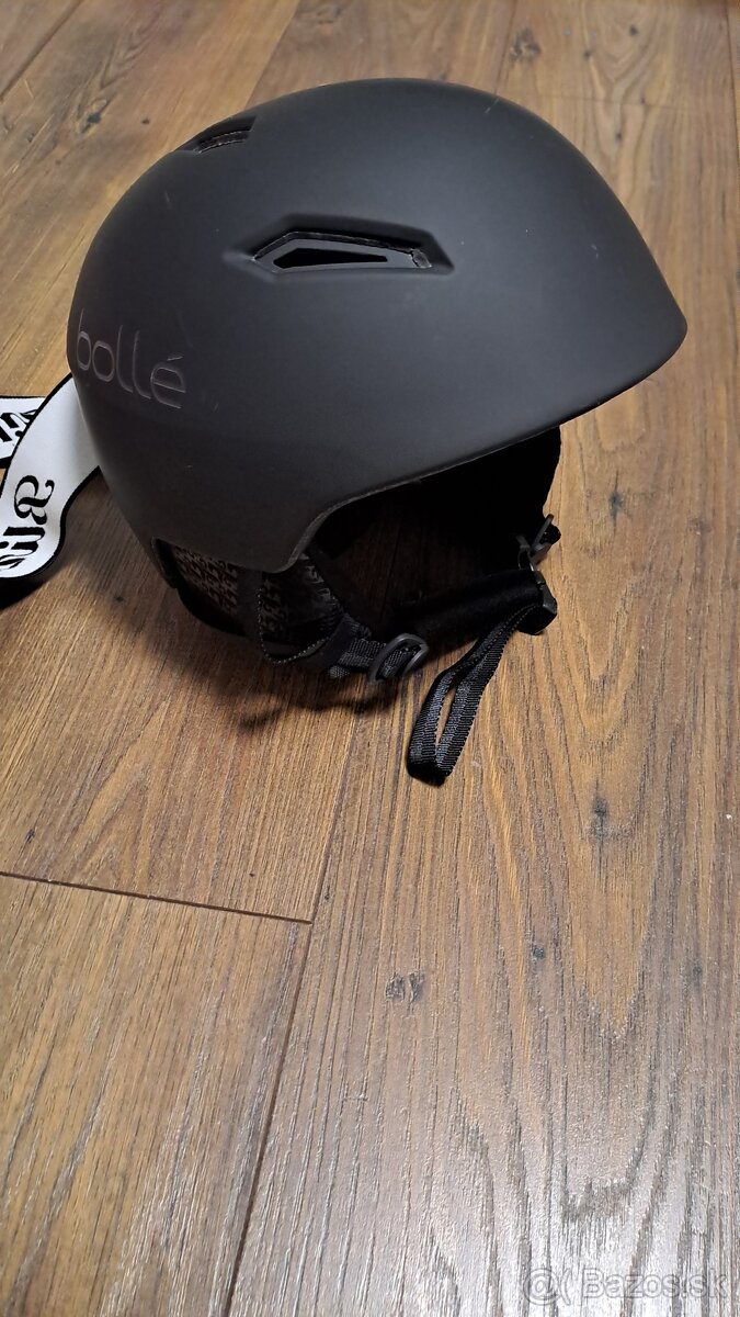 Predám lyžiarsku prilbu a okuliare - 3