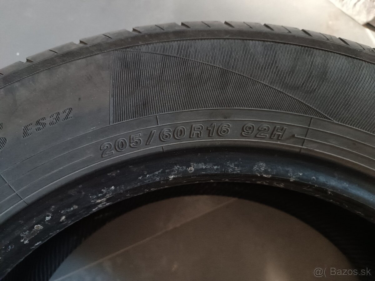 Yokohama bluearth 205/60 r 16 - 3