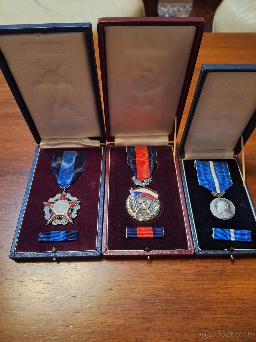 ŠTÁTNE VYZNAMENANIA ČSSR. KÚPIM - 3