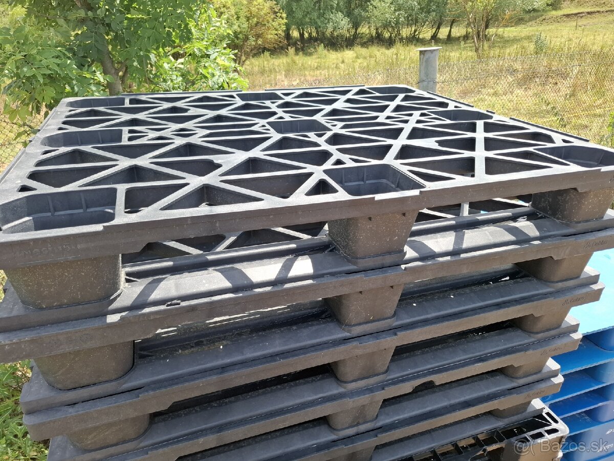 Predam plastove palety - 3