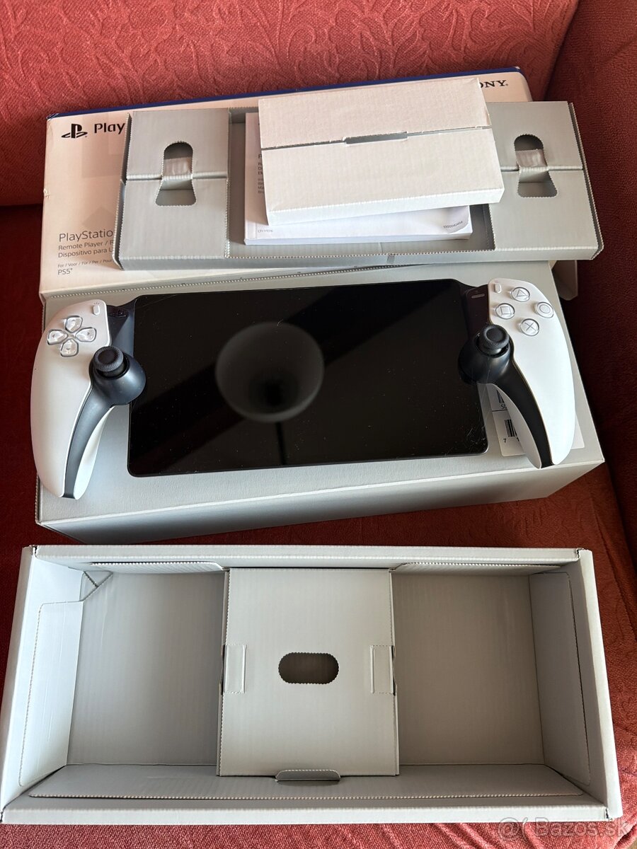 Playstation portal - 3