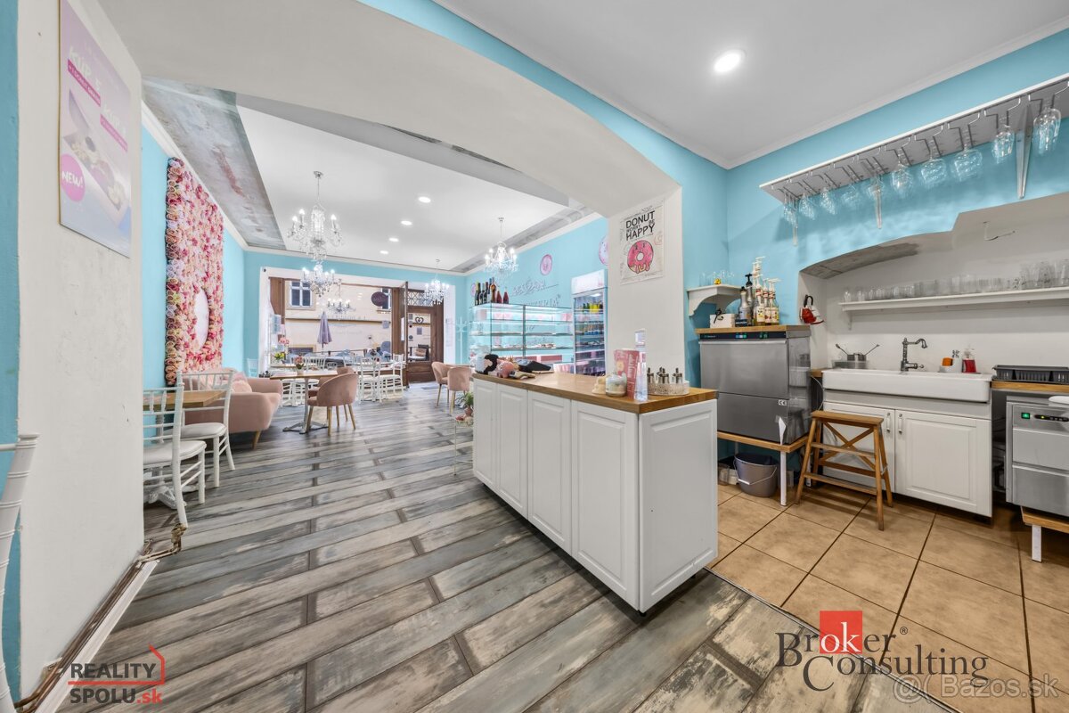 Vstupná brána do centra Banskej Štiavnice | Komerčný priesto - 3