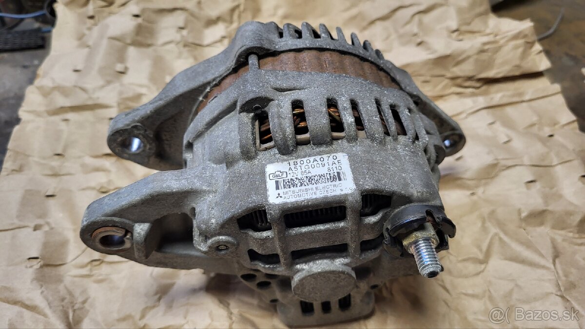 Alternátor na Mitsubishi Colt Z30 - 3