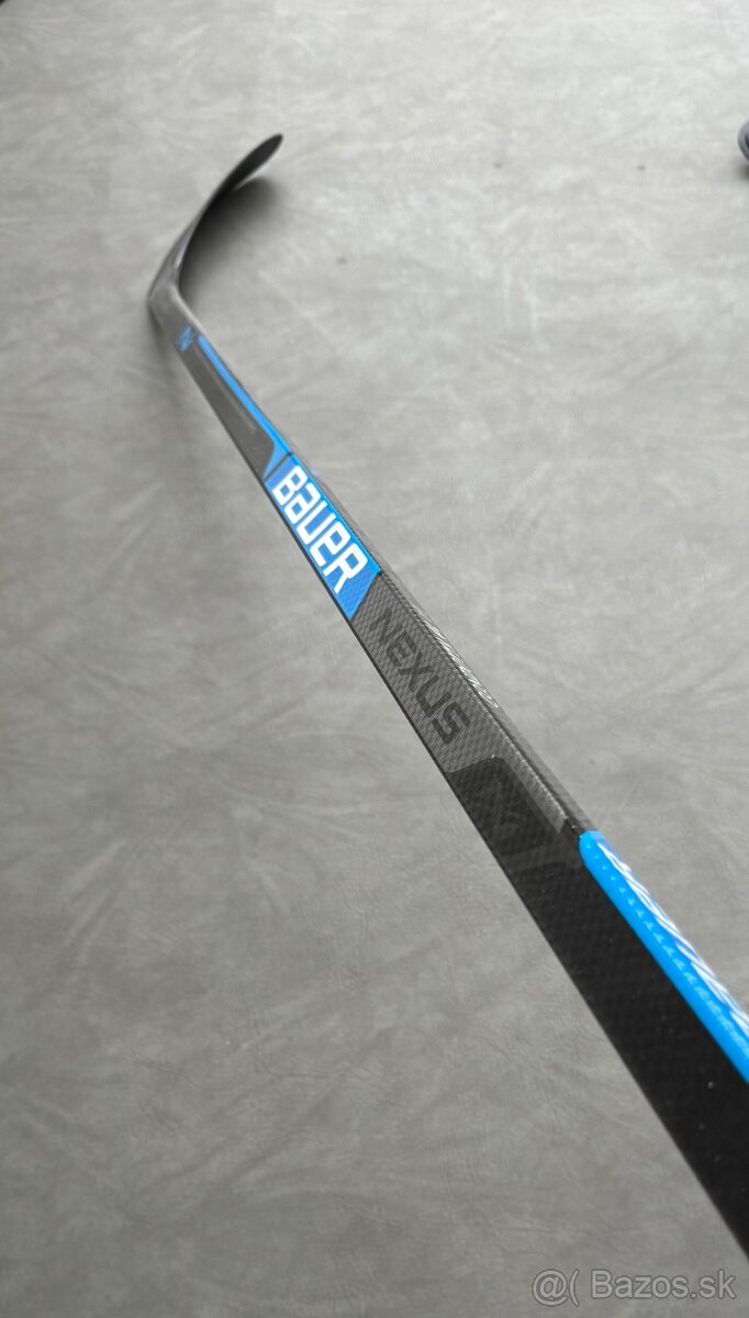 NOVA ✅BAUER NEXUS LEAGUE SR LEFT/LAVACKA_flex 102 P92 - 3