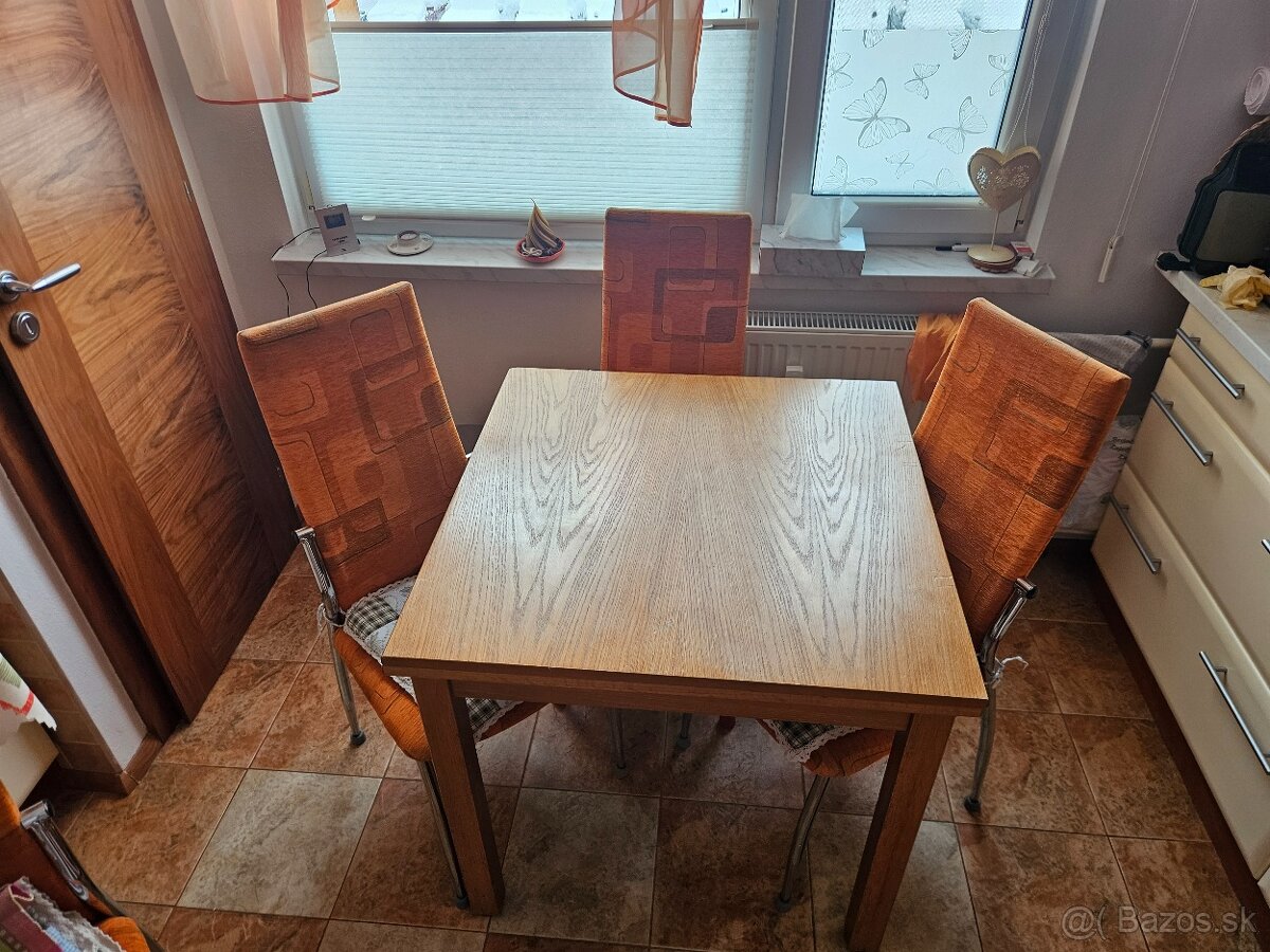Stôl +4x stolička - 3