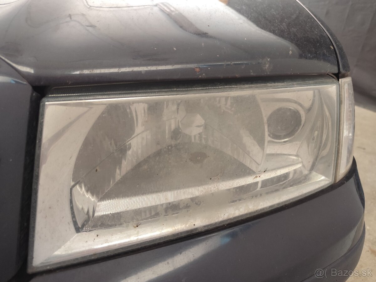 Predám predné svetlá Škoda Octavia 1 - 3