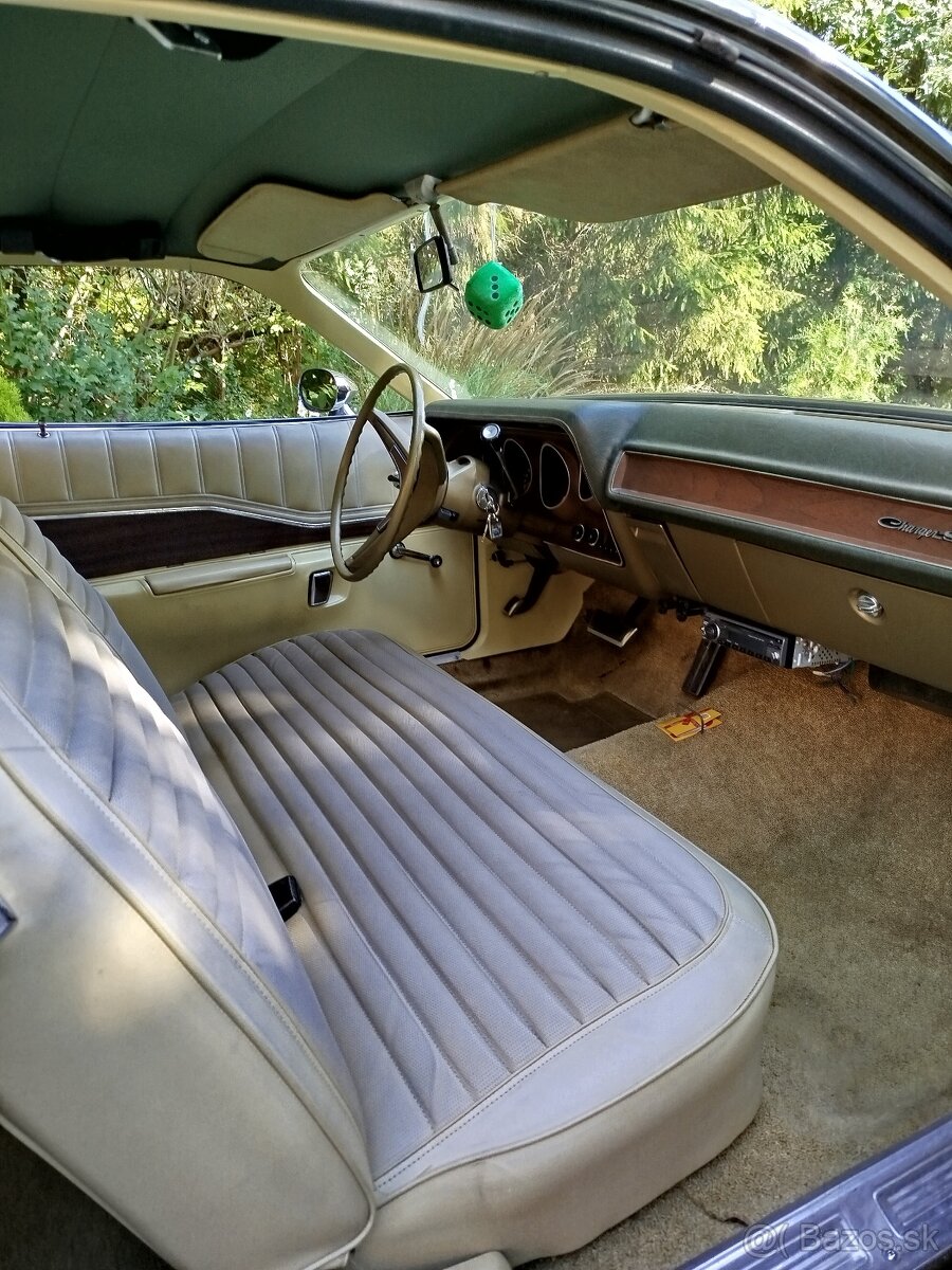 Predám Dodge charger SE - 3