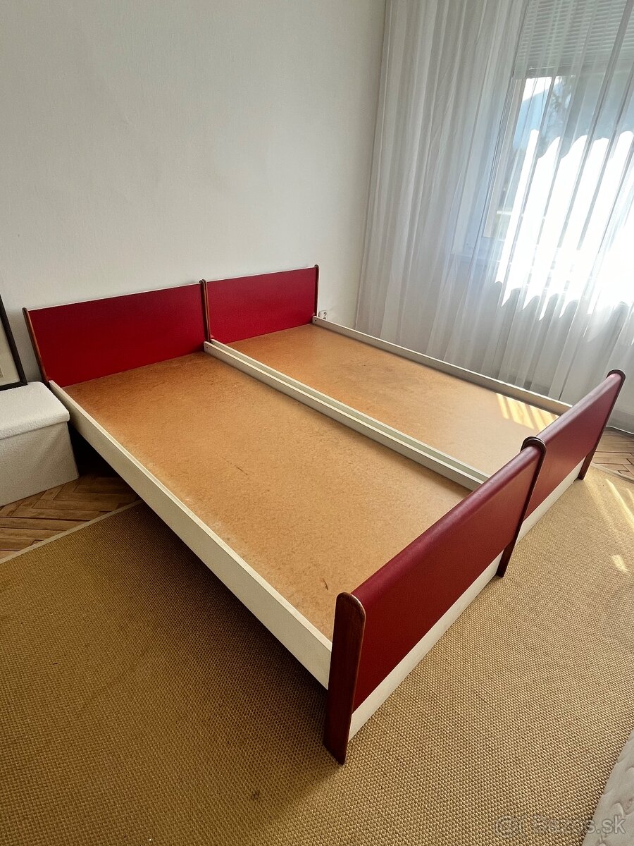 Postele - 3
